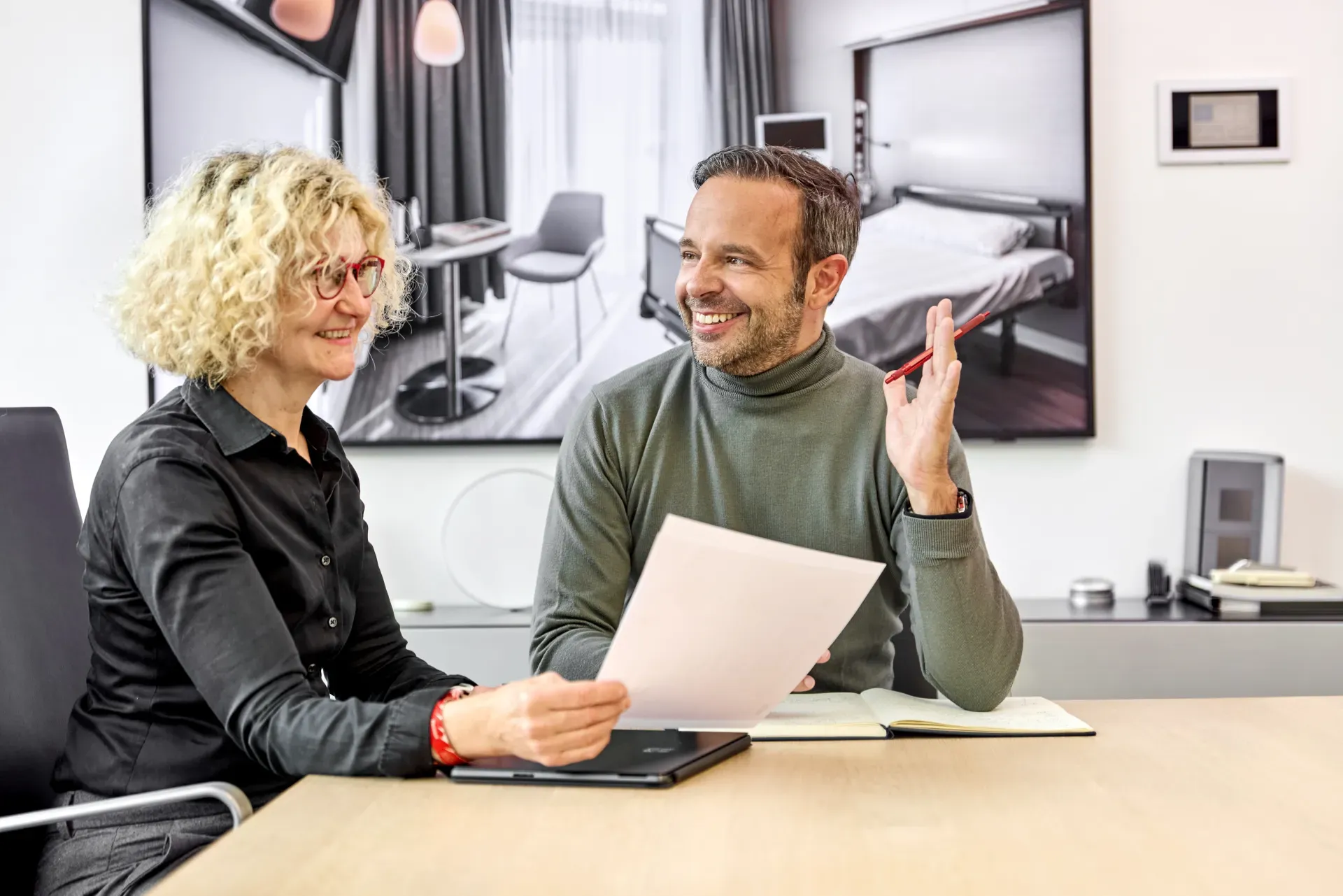 Two people in a meeting situation