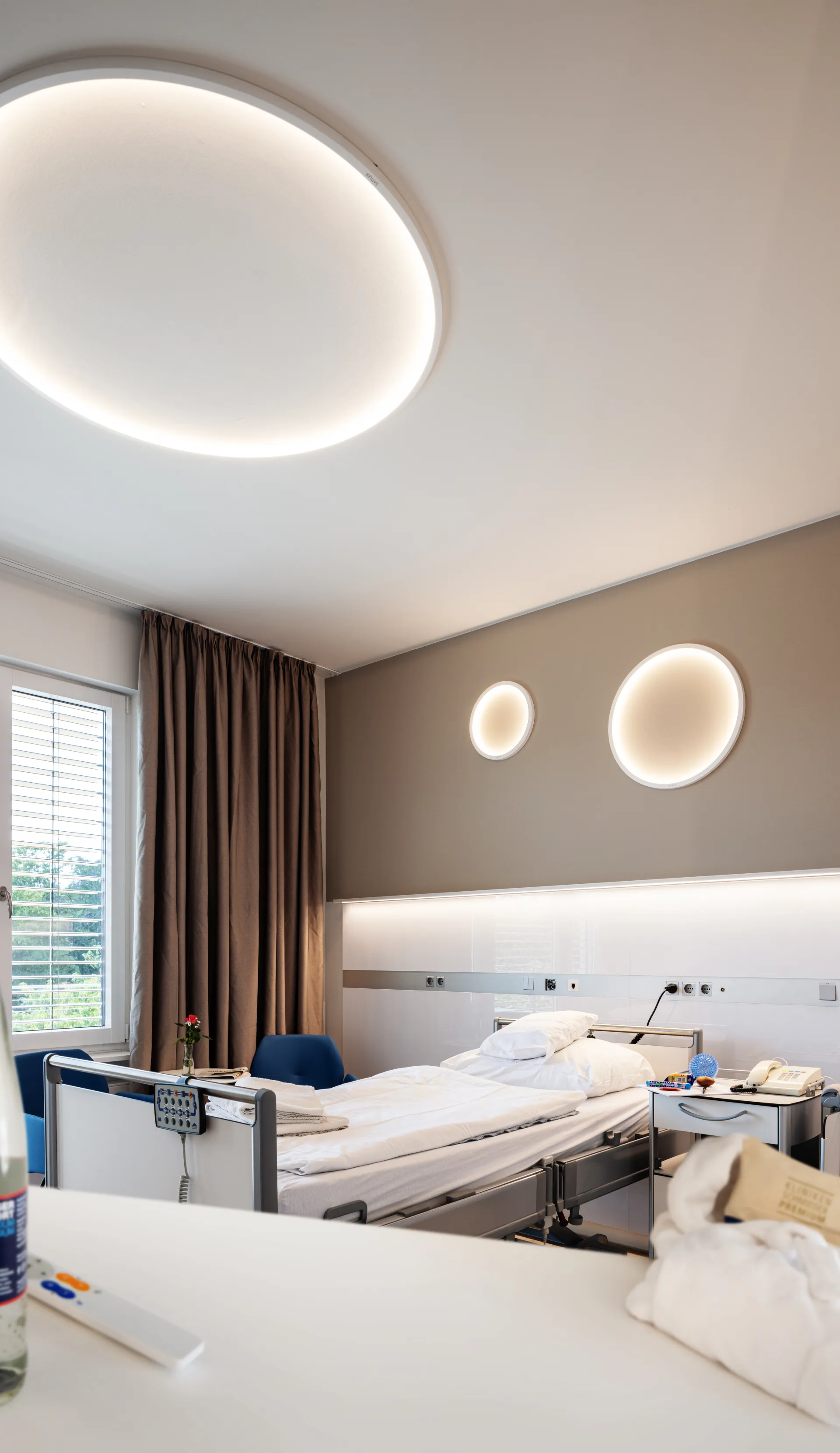 Schmiederkliniken Wahlleistung: Moderne Patientenzimmer im Premium Bereich